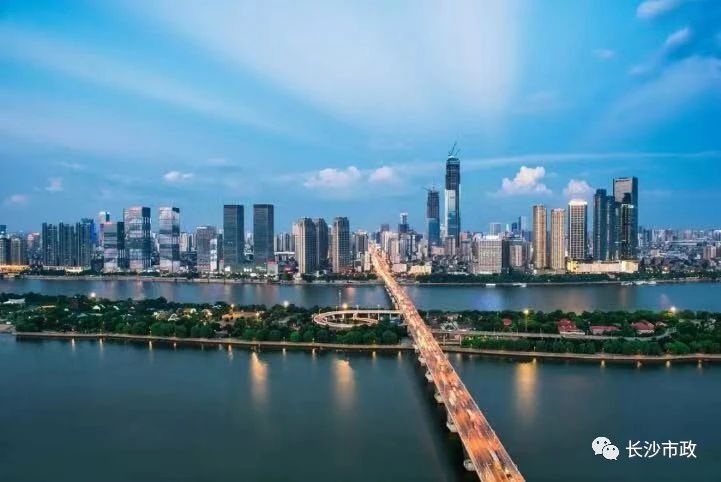 以城市，見未來；與城市，共成長